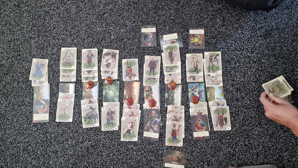 Digmaan Card Game Tuck Box Set